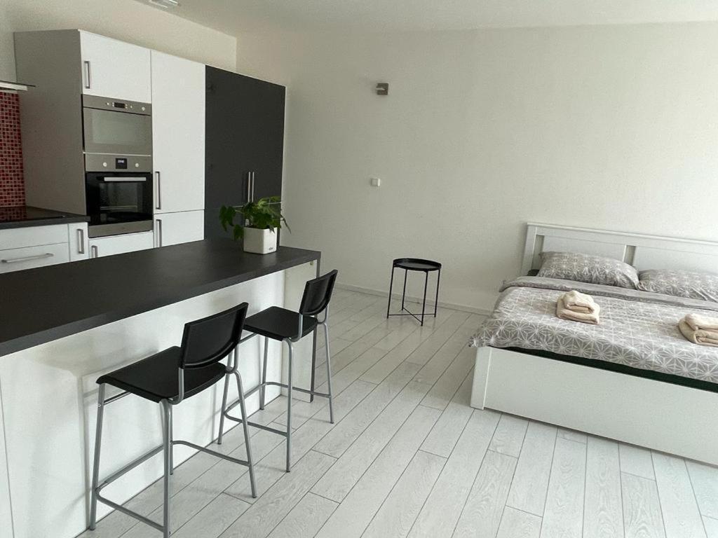 Rumako Apartments براغ المظهر الخارجي الصورة